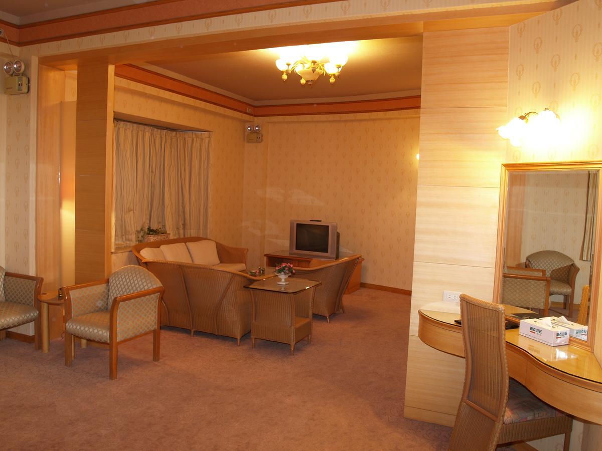 Park Motel Чиай Сити Екстериор снимка