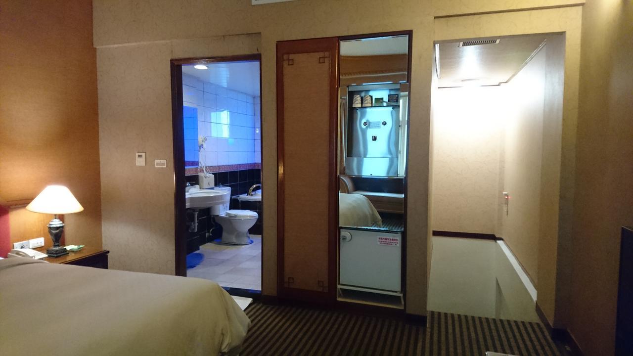 Park Motel Чиай Сити Екстериор снимка